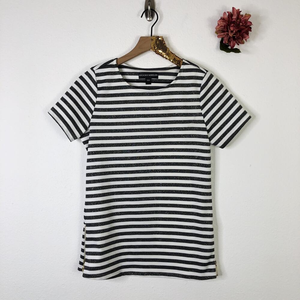 BROOKE SHIELDS Women's Short Sleeve Top Ponte Stripe Side Zip Black White XXS